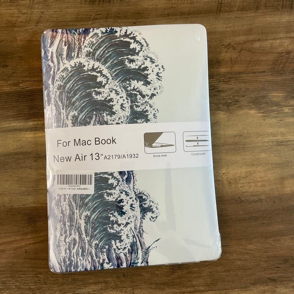 MacBook Air 13” 2018-2020 waves design hardshell case